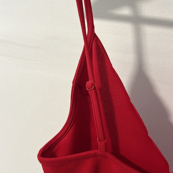 Socialite red dress - Picture 6 of 7